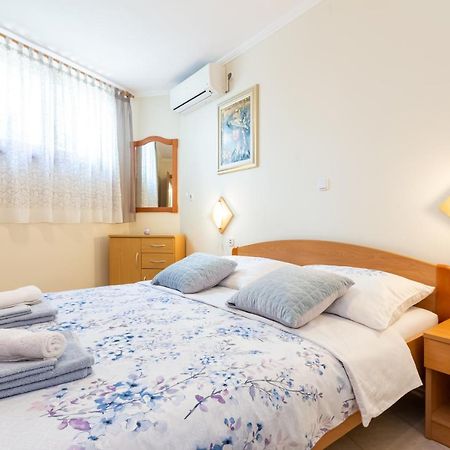 Apartment Sepat With Free Parking Place In Baska Dış mekan fotoğraf
